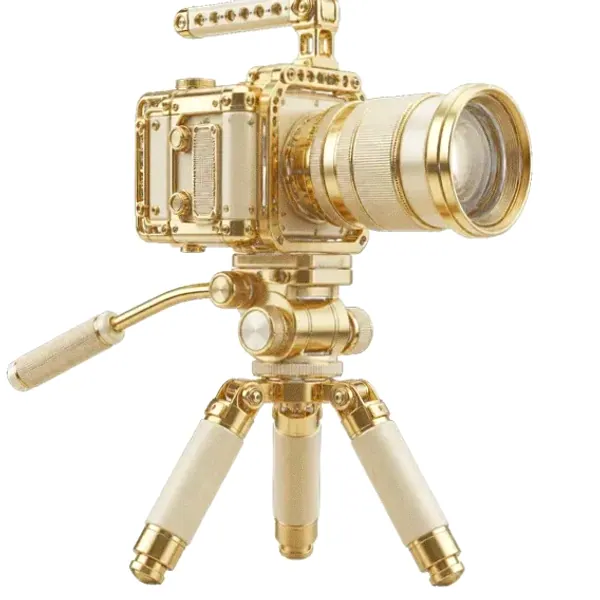 Camera on tripod — Hopa